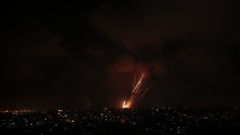 Gaza Conflict Escalates: Israeli Soldiers Killed, Hamas Strongholds Targeted